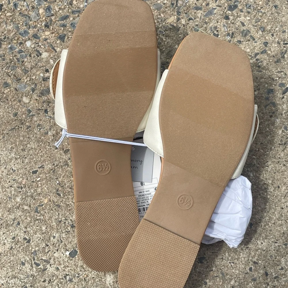 A New Day Bennie Sandals, Cream/Gold, Memory Foam, Size 6.5, NIB‎